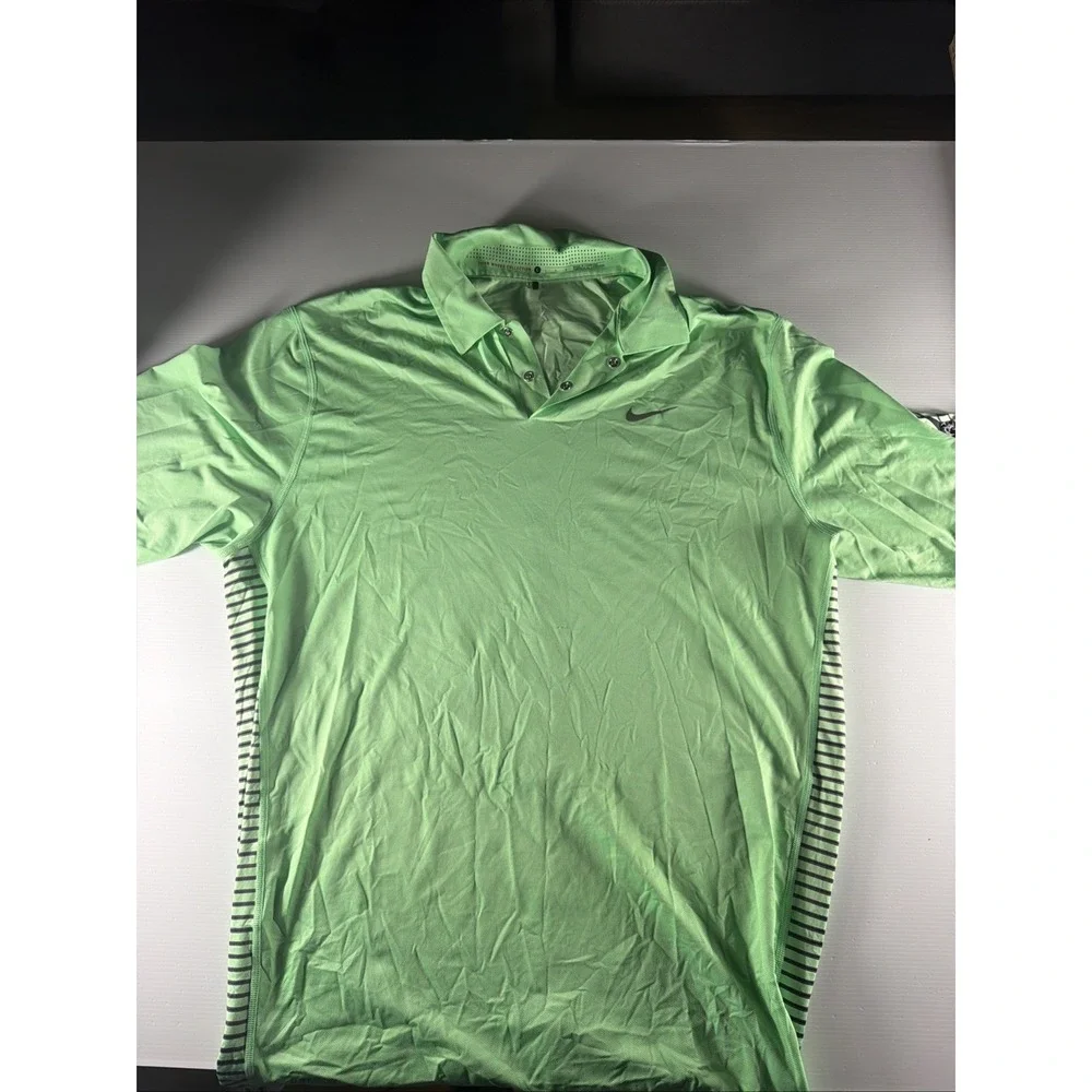 Nike Tiger Woods Collection Golf Polo Men's L Green Bear Lakes Striped